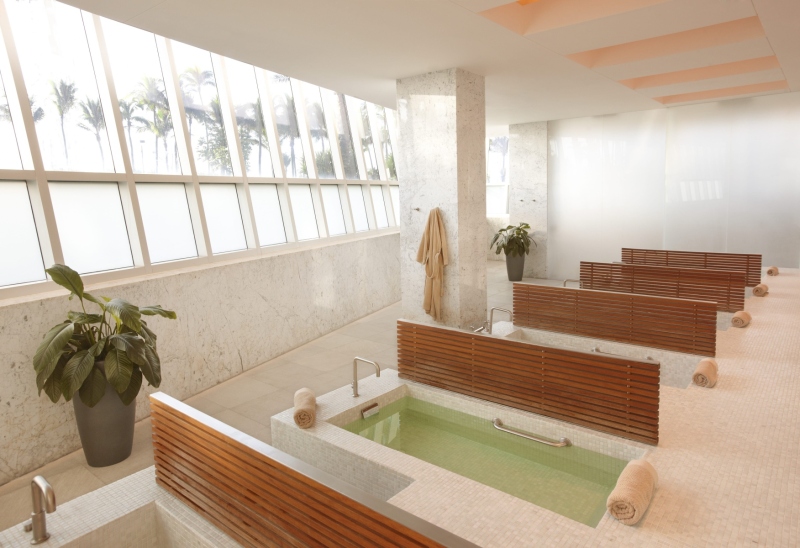 Lapis-Spa_Architectural_Womens-Soak-Baths